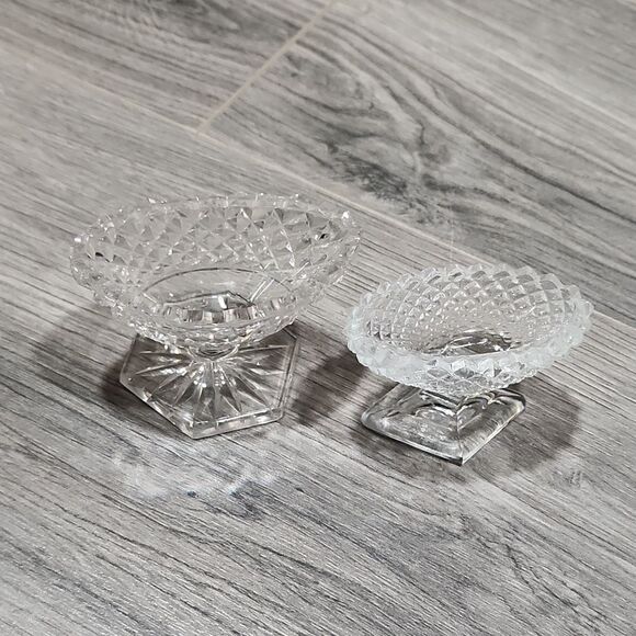 EUC Set of 2 Hobnail SM Oval Glass - Picture 1 of 5